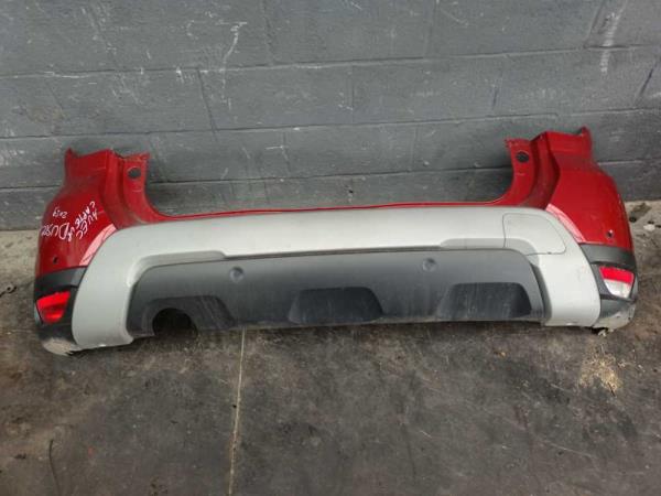 PARE CHOC ARRIERE DACIA DUSTER avec capteurs - Vue 1